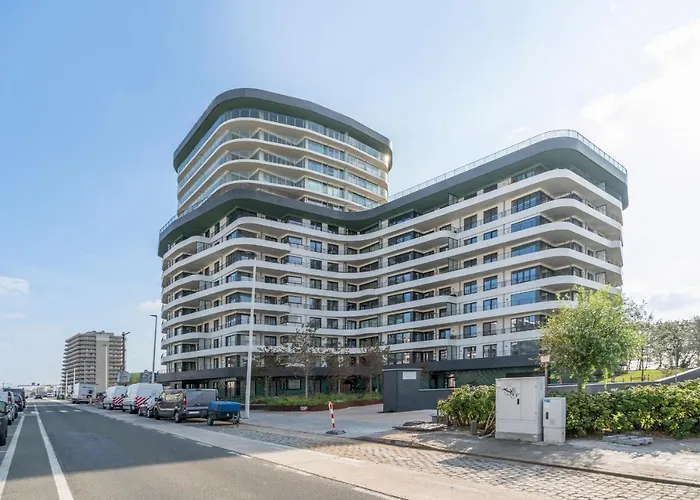 The Waves-Luxurious 3Bedroom App W Big Terrace & Garage