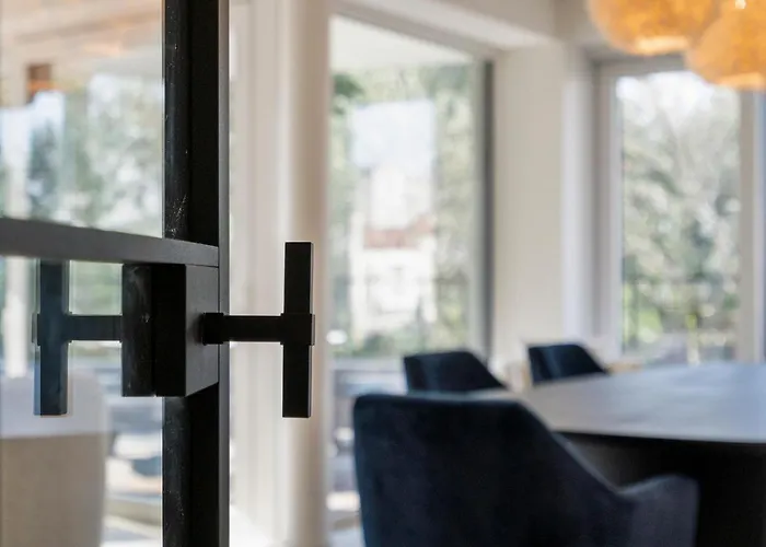 The Waves-Luxurious 3Bedroom App W Big Terrace & Garage